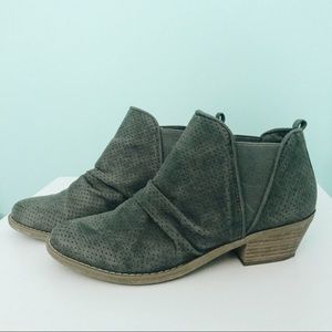 Gray Report Women’s Booties